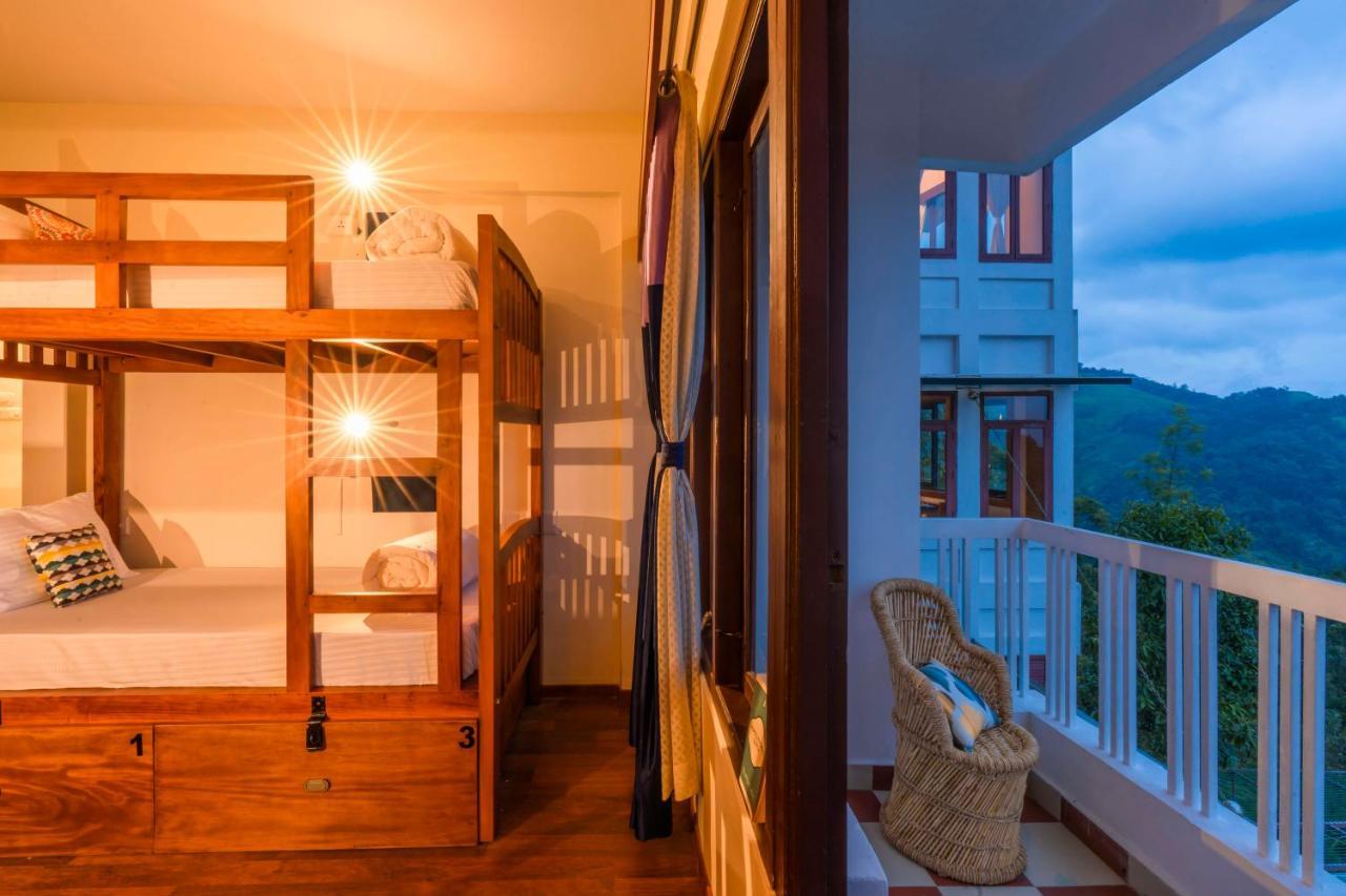 Zostel Munnar Hostel Kültér fotó